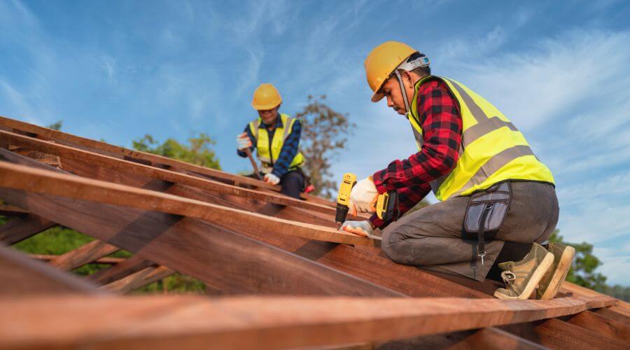 Professional gutter cleaning in Brookdale, CA